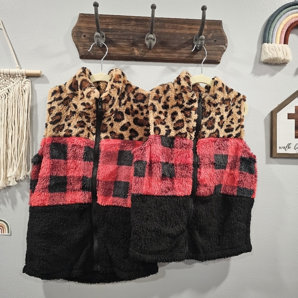 NEW Mommy & me matching vests - Picture 2 of 6